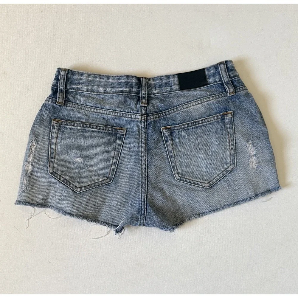 RAILS Austin Studded Denim Shorts Size 25 Mid Rise Raw Hem Button Fly Distressed